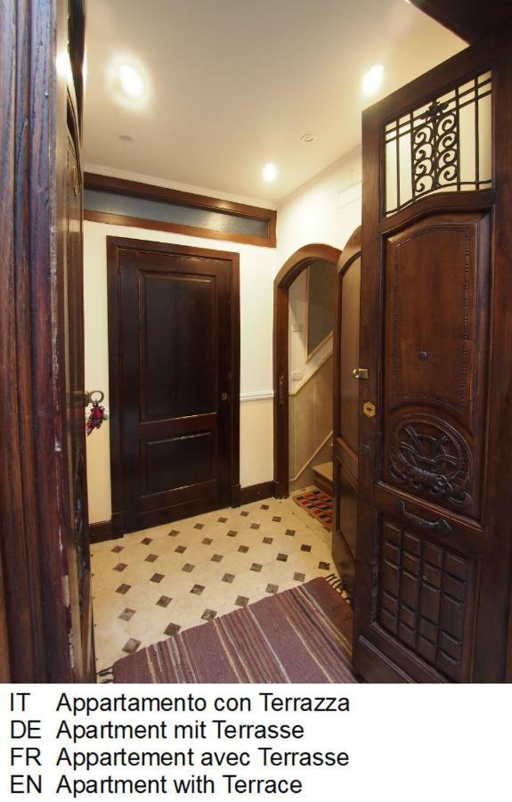 Casa Felice Nel Centro Storico, Tra Etna E Mare Apartment Catania Bagian luar foto